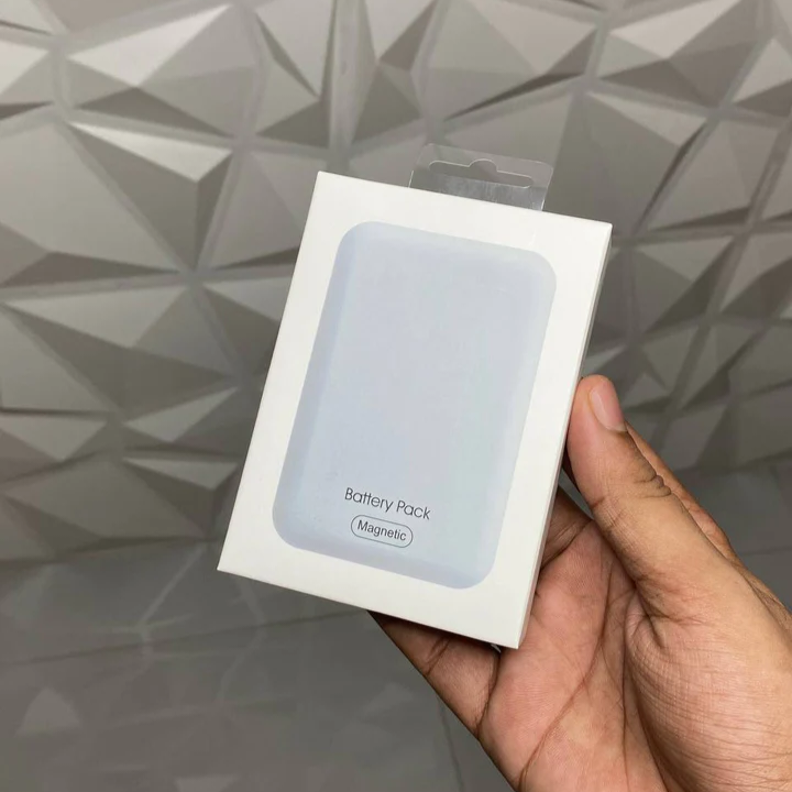 MagSafe Wireless Powerbank - 5000mAh Battery Capacity | 7 Days Replacement Policy | Cash on Delivery (COD)